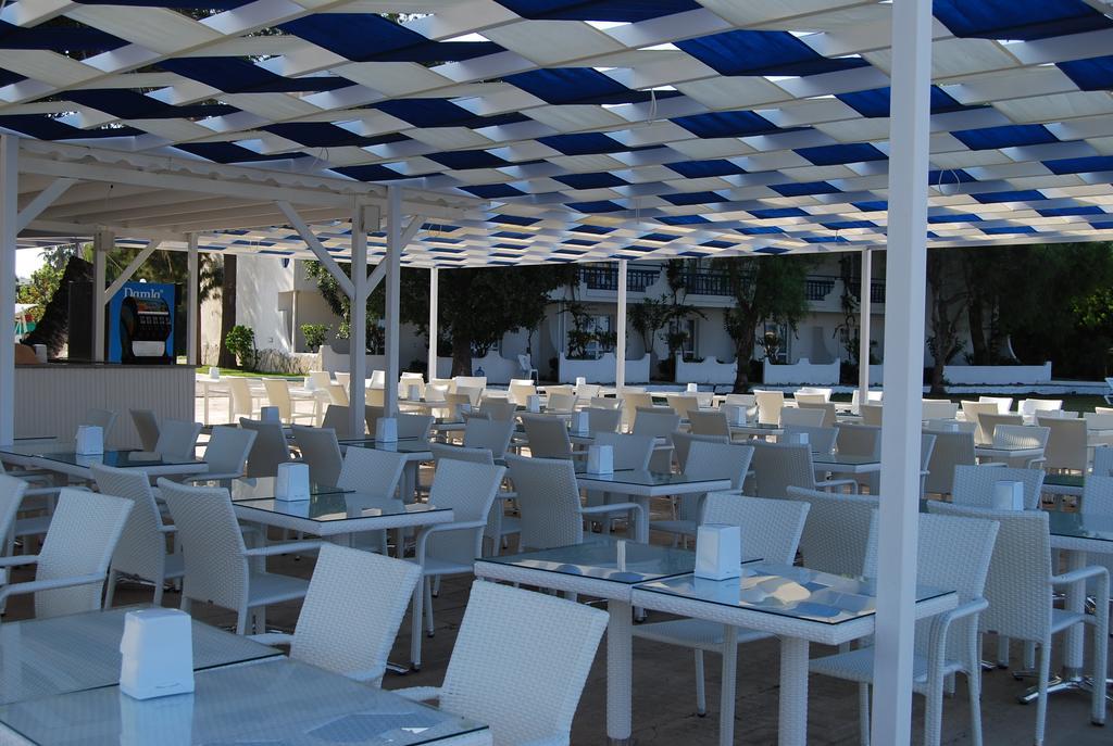 Club Blue White All Inclusive 图尔古特雷斯 外观 照片