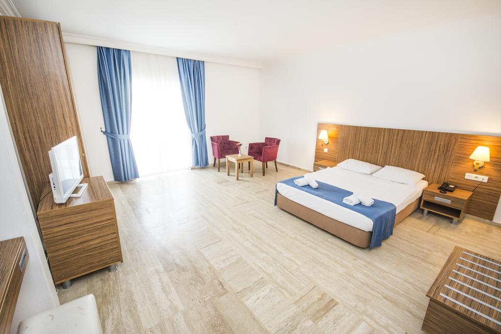 Club Blue White All Inclusive 图尔古特雷斯 外观 照片
