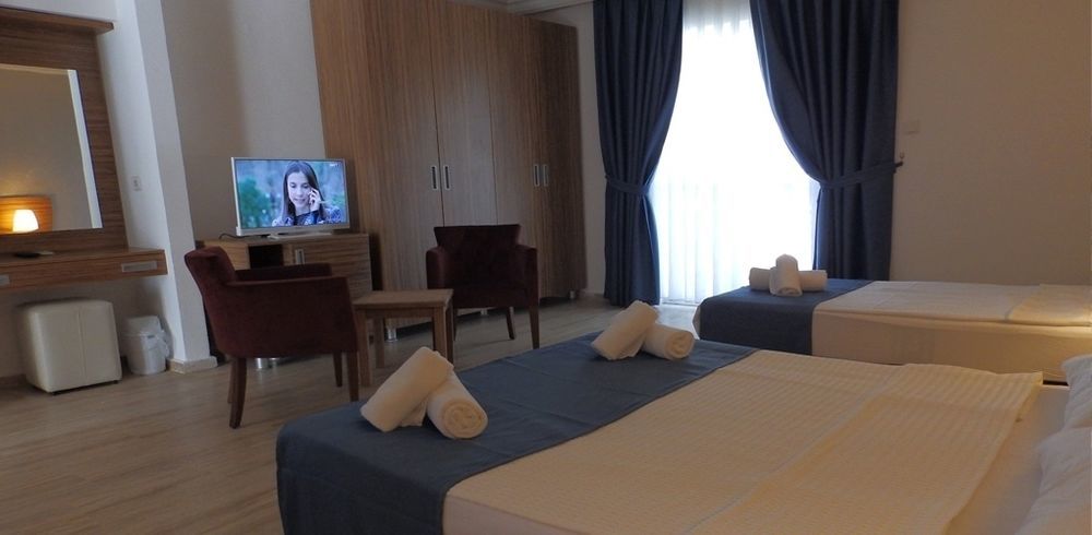 Club Blue White All Inclusive 图尔古特雷斯 外观 照片